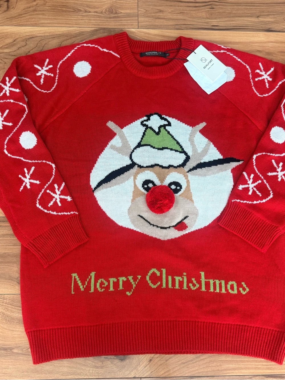 Qualfort Christmas Reindeer Sweater XL Red Merry Christmas NWT